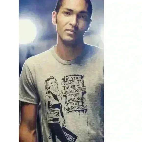 57-Thirty Three "Ambition 2"  Bansky T-Shirt in Black Unisex Size XL - Picture 10 of 10
